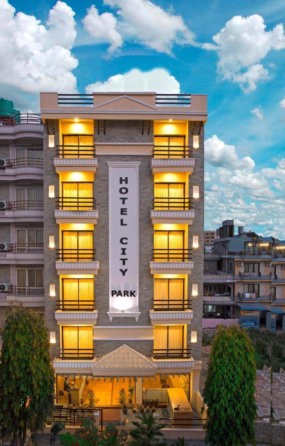 Hotel City Park Pokhara Dış mekan fotoğraf